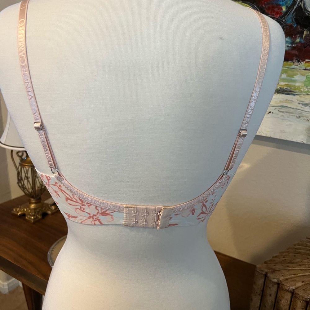 3 Vince Camuto Bras - Picture 2 of 3
